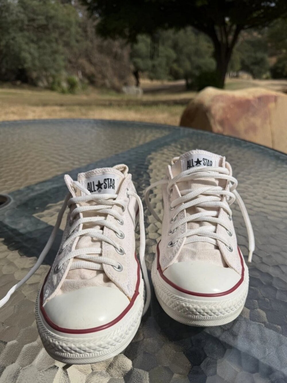 CONVERSE ALL STARS - Chuck Taylor - Men 7.5 Women 9